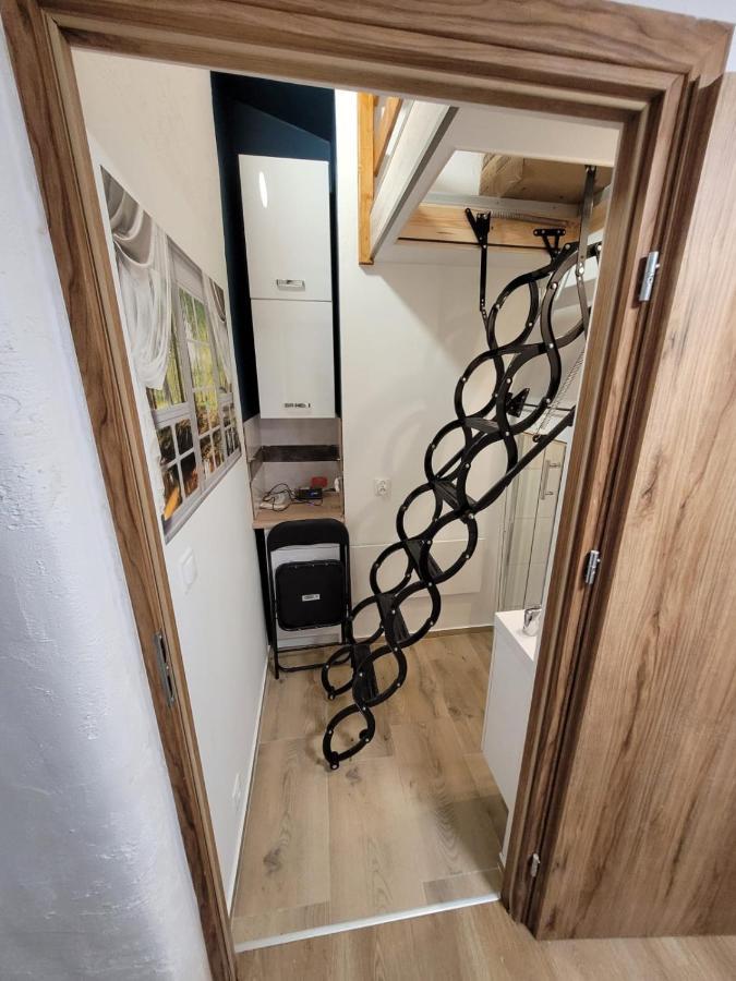 Micro Apartments 2,5 Qm - Najmniejsze Apartamenty Swiata 2,5 Mkw Krasków Εξωτερικό φωτογραφία