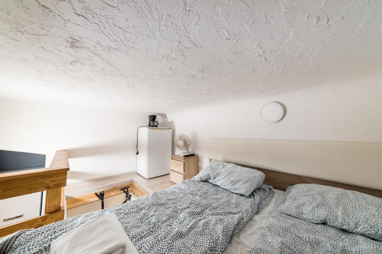 Micro Apartments 2,5 Qm - Najmniejsze Apartamenty Swiata 2,5 Mkw Krasków Εξωτερικό φωτογραφία