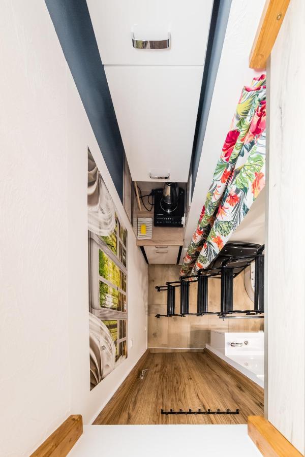Micro Apartments 2,5 Qm - Najmniejsze Apartamenty Swiata 2,5 Mkw Krasków Εξωτερικό φωτογραφία