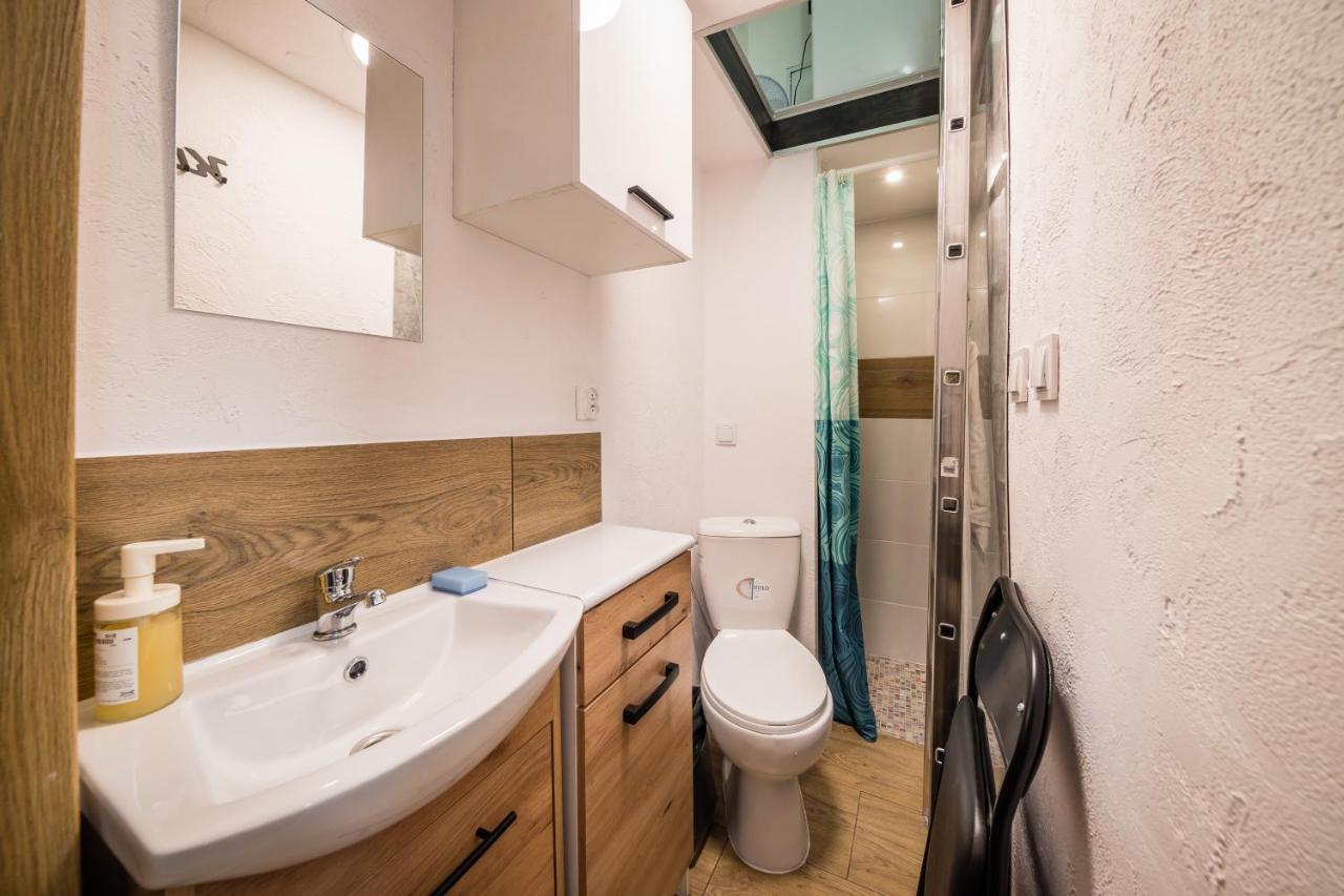 Micro Apartments 2,5 Qm - Najmniejsze Apartamenty Swiata 2,5 Mkw Krasków Εξωτερικό φωτογραφία