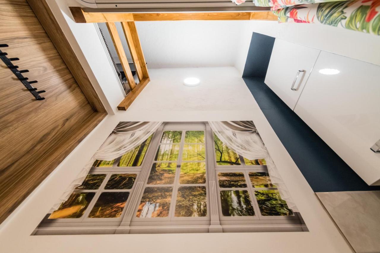 Micro Apartments 2,5 Qm - Najmniejsze Apartamenty Swiata 2,5 Mkw Krasków Εξωτερικό φωτογραφία