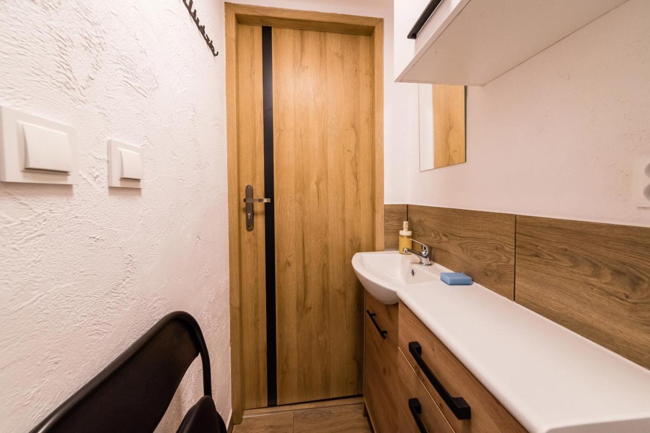Micro Apartments 2,5 Qm - Najmniejsze Apartamenty Swiata 2,5 Mkw Krasków Εξωτερικό φωτογραφία